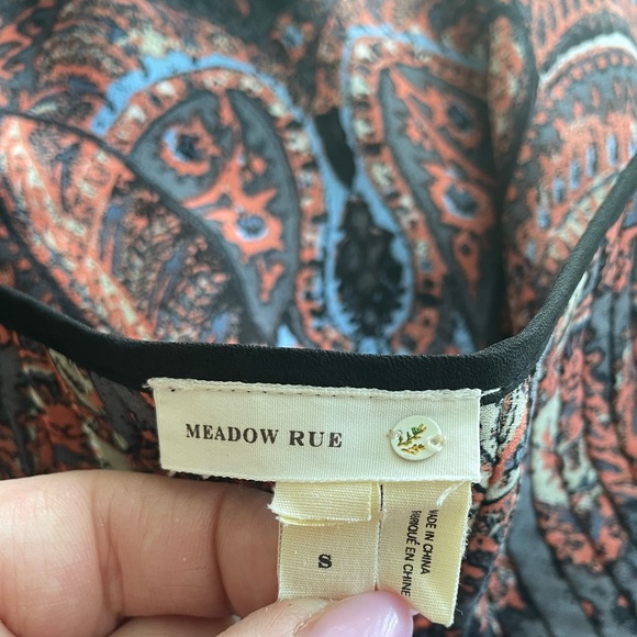 Anthropologie Meadow Rue • Multicolor Long Sleeve Blouse with TieString in Front - Picture 11 of 13